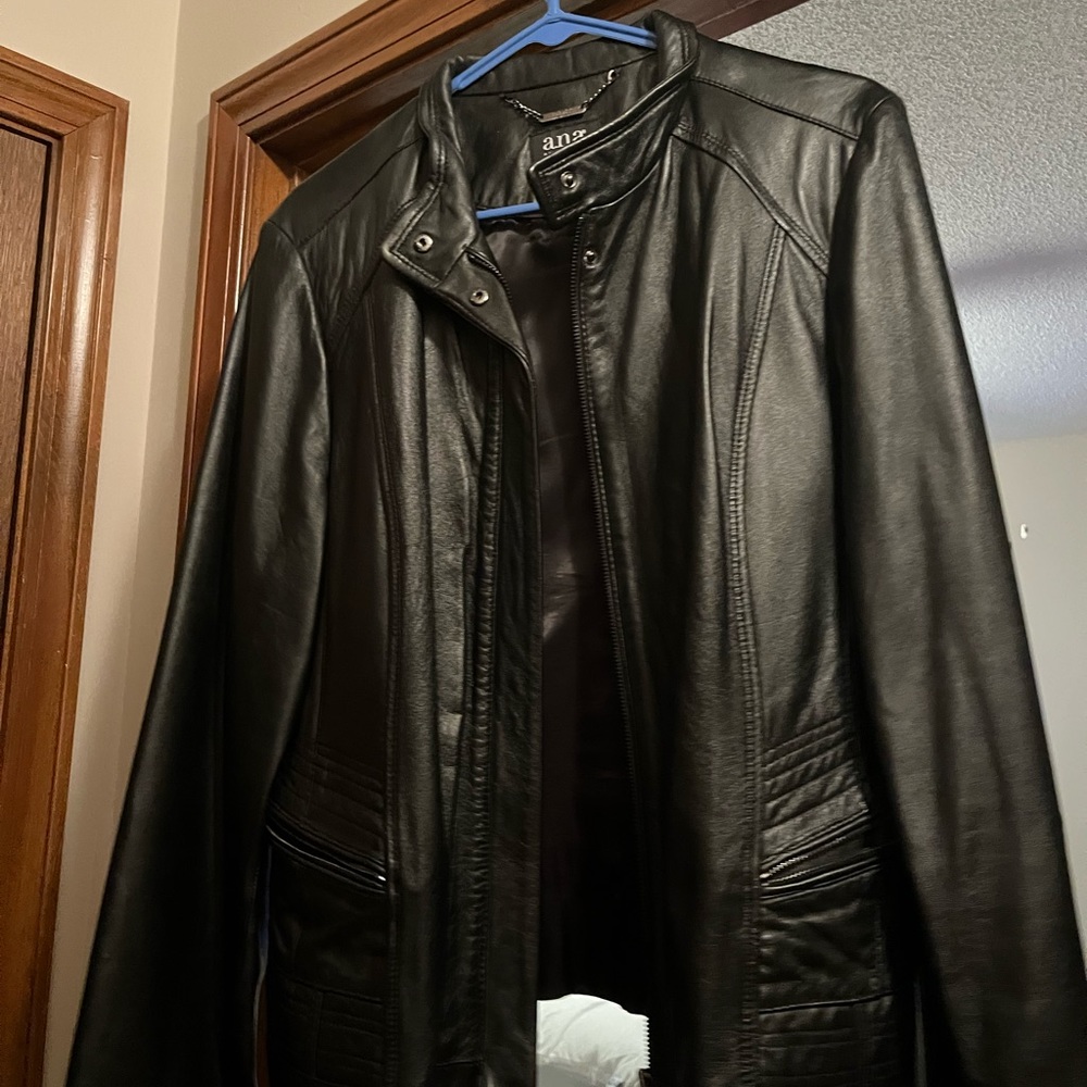 Black 100% Lambskin Leather Jacket NWOT